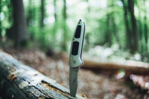 Read more about the article The Ultimate Guide to the Best SHTF Gear for Survival 👇
